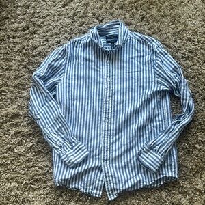 Men’s linen button down